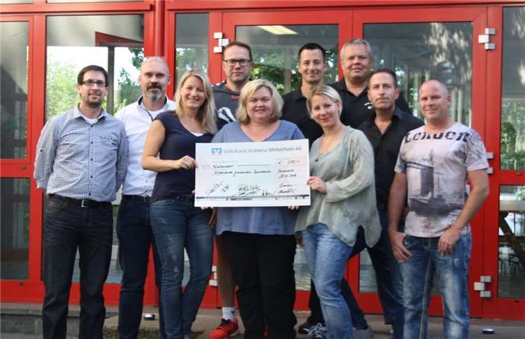 Der Förderverein der Grundschule Bassenheim freute sich über die großzügige Spende. privat