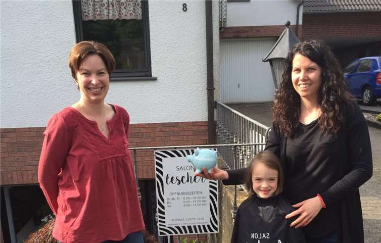 Der Förderverein der Kindertagesstätte Ernst bedankte sich für die Spende.privat