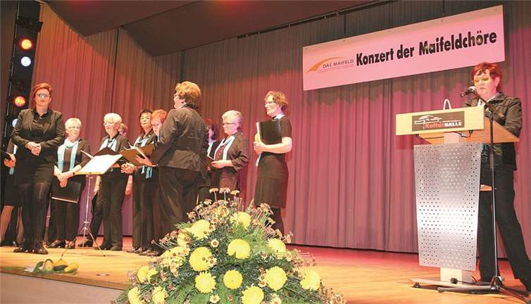 Der Frauenchor Ochtendung richtete in diesem Jahr das Konzert der Maifeldchöre aus.WE