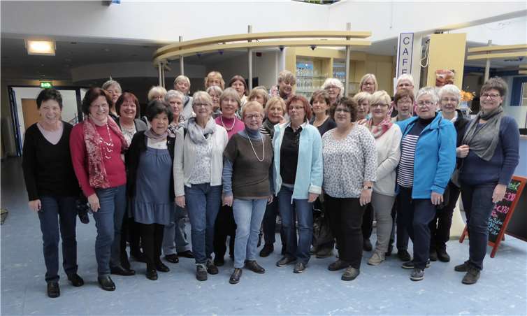 Der Frauenchor Rheinbach nach erfolgreicher Probenarbeit.  privat