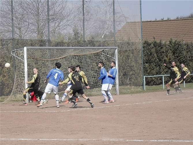 Der Freistoß führte nicht zum gewünschten Torerfolg. privat