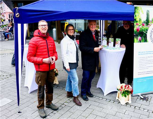 Der Freundeskreis der Landesgartenschau war zum ersten Mal bei einer Veranstaltung mit eigenem Stand vertreten.e. Fotos: KG