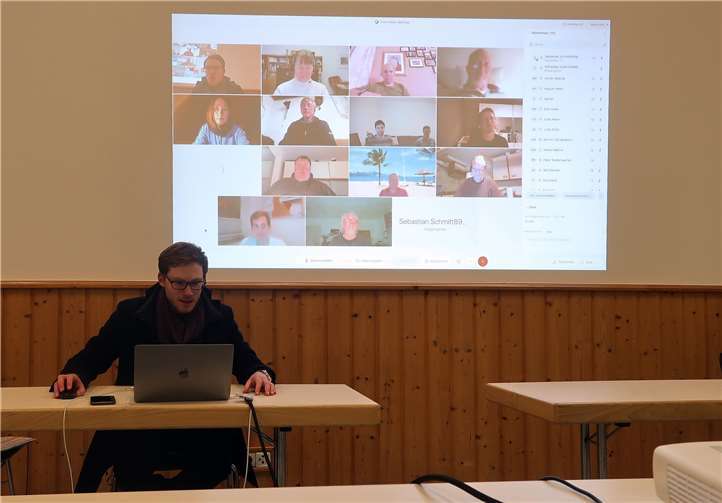 Der Gemeinderat Niederdürenbach tagte erstmals komplett digital. Foto: privat