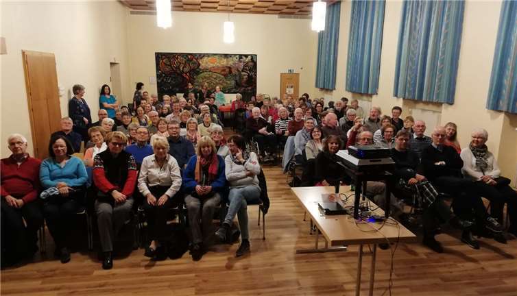 Der Gemeindesaal der Christuskirche war bis auf den letzten Platz besetzt.Foto: privat