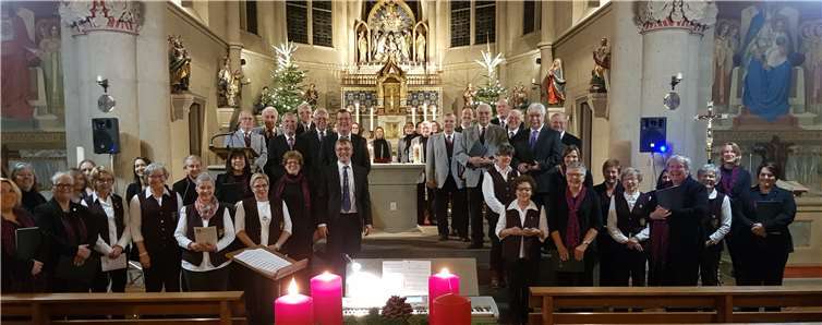 Der Gesangverein Concordia 1854 Bell e.V. und der Kirchenchor Cäcilia Bell gestalteten das alljährliche Adventskonzert. Foto: privat