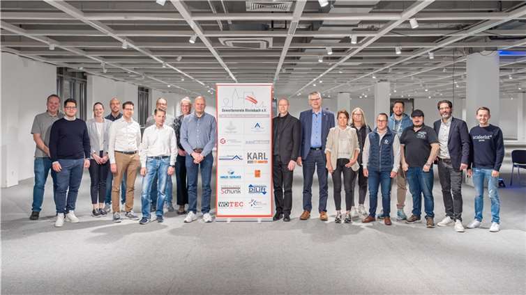 Der Gewerbeverein Rheinbach e.V. hielt kürzlich seine jährliche Hauptversammlung in den großzügigen Hallen der Alliance Möbel Marketing GmbH & Co.KG ab.  Copyright: Scalerist GmbH | scalerist.com