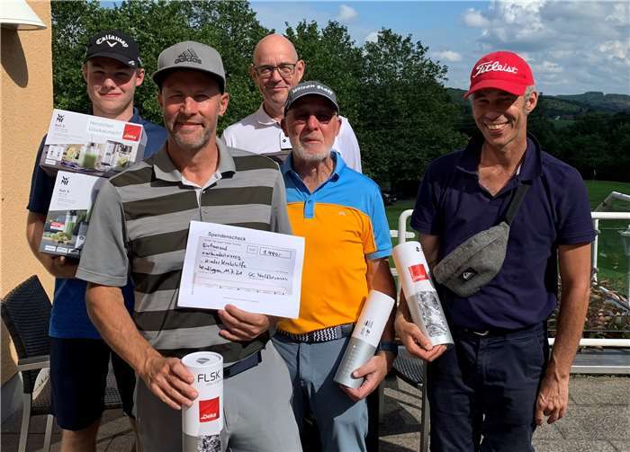 Der Golfclub Waldbrunnen im Siebengebirge e.V. hat am 11. Juli 2021 zum Benefiz-Golfturnier eingeladen. 30 Golferinnen und Golfer waren der Einladung gefolgt und unterstützten die gemeinnützige Organisation. Foto: Golfclub Waldbrunnen / Peter Hoffmann