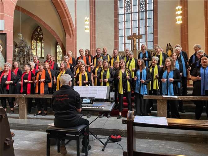 Der Gospelchor Klangfarben unter Leitung von Petra Zupp war in Trier zum großen Chorfestival. Foto: privat