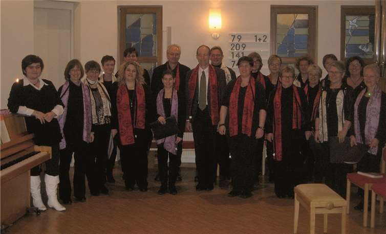 Der Gospelchor begleitete den Gottesdienst des „Sternstunden-Teams“ musikalisch. privat
