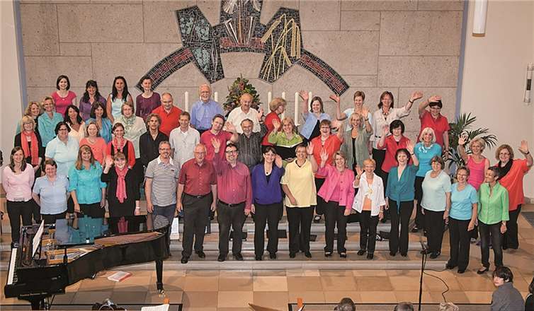 Der Gospelchor in der Martin-Luther-Kirche in Bad Neuenahr. privat