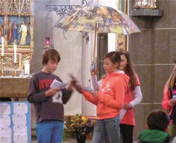 Der Gottesdienst fand unter dem Motto „Wir lassen DICH nicht im Regen stehen“ statt.