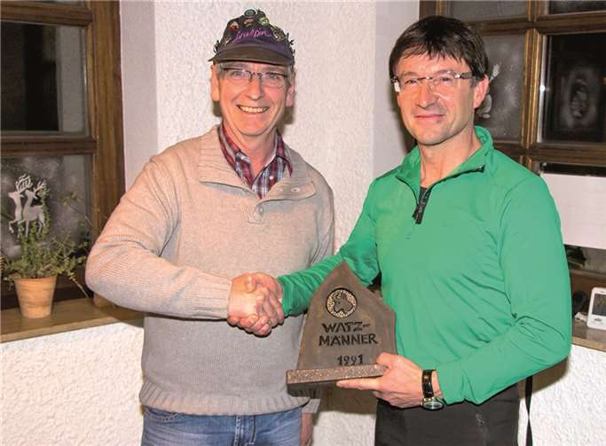 Der Greffelcheswatzmann mit dem neuen Wanderkoenig Bergkamerad Reiner Gasper. privat
