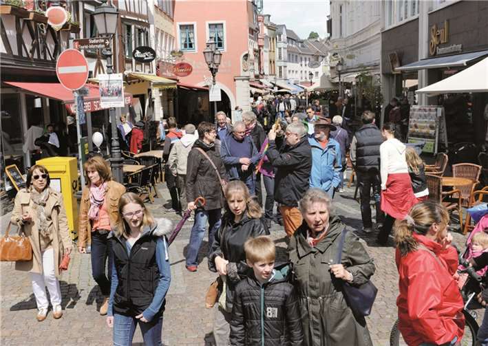 Der Handwerker- und Altstadtmarkt zog zahlreiche Besucher an.