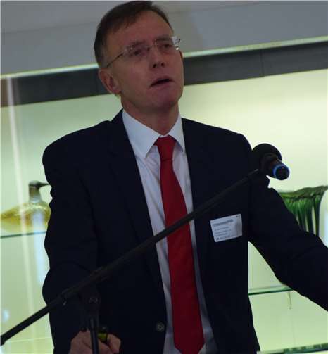 Der Hauptgeschäftsführer des Deutschen Städte- und Gemeindebunds Dr. Gerd Landsberg referierte zum Thema „Anstand und Sachlichkeit gemeinsam gegen Hass und Verdrossenheit.