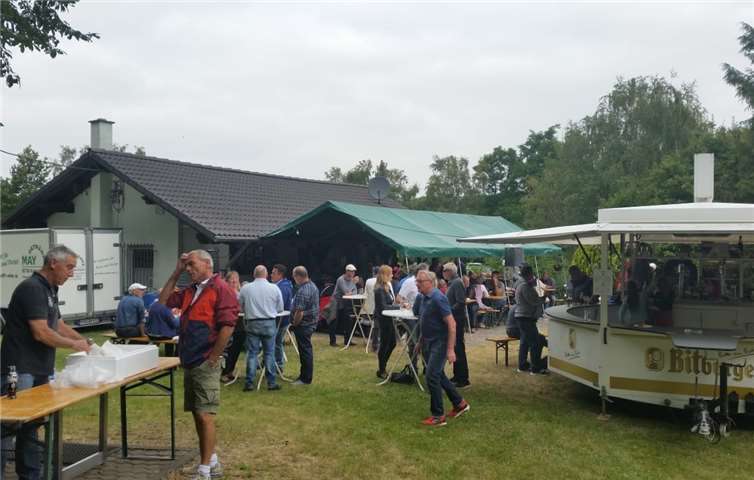 Mendiger Angelfest war ein riesiger Erfolg Der Haupttag des Angelfestes hat sich mittlerweile zum Familientag entwickeltFotos: privat