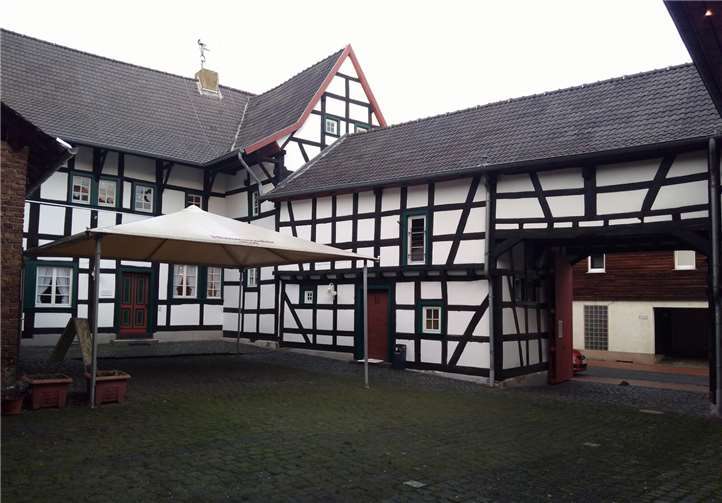 Der Himmeroder Hof - Bürger- und Kulturzentrum der Stadt Rheinbach.