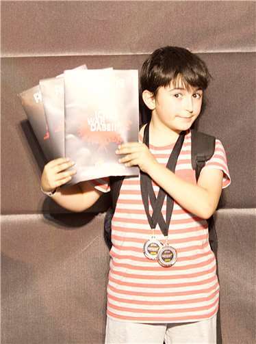 Der Hip-Hop Tänzer Arda Okuklu konnte sich wieder beweisen und erreichte den 3. Platz in der Kategorie Solo Slow Kids, den 2. Platz in der Kategorie Solo Fast.Fotos: privat