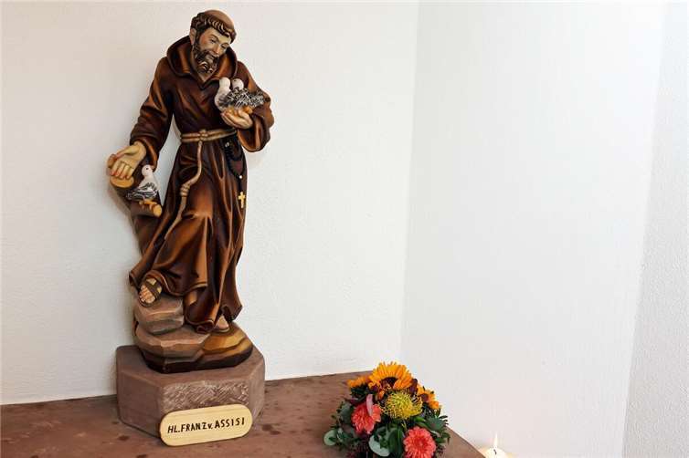 Der Hl. Franz von Assisi in einer Darstellung der Vogelpredigt.