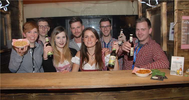 Der Hobbyclub Wäller Jungs, zu dem auch nicht unbedeutend viele Mädels gehören, ist Ausrichter der bei Jung und Alt beliebten Muscheider Hüttengaudi. Auch in diesem Jahr besuchten wieder um die 300 Gäste die Veranstaltung. KER