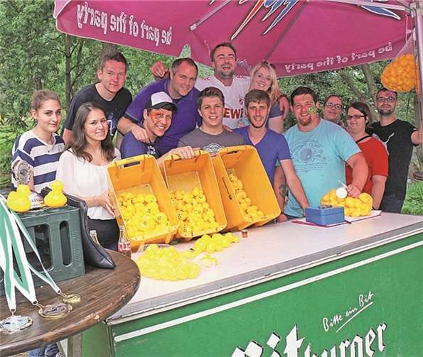 Der Höhepunkt bei der Kirmes der Junggesellen war das Entenrennen am Sonntag. SES