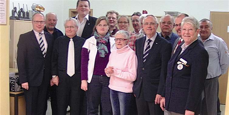 Der Höhepunkt der Blutspendeehrung waren die Auszeichnungen für 100- und 150-maliges Blutspenden. Privat