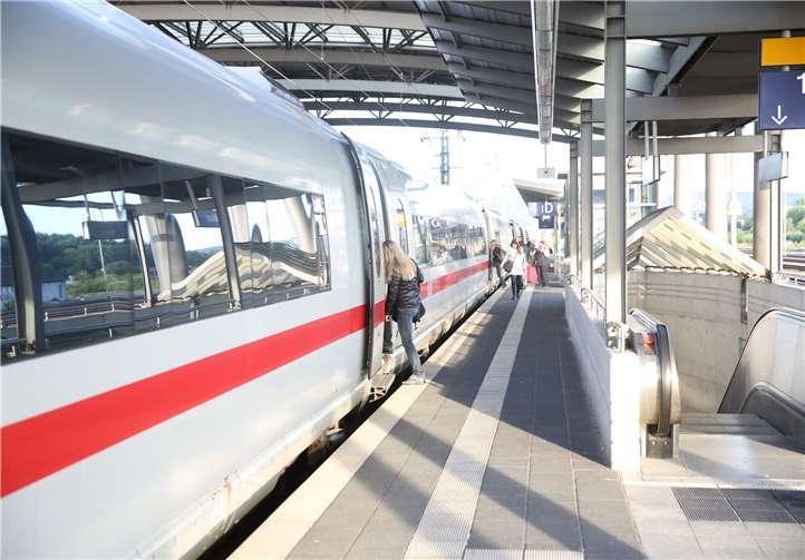 Der ICE-Fernverkehr wird Ende August bis Anfang September im Bereich Montabaur eingeschränkt sein. Nitz Fotografie
