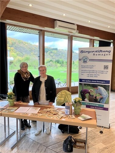 Der Infostand der Bürgerstiftung.  Foto: Manfred Ruf
