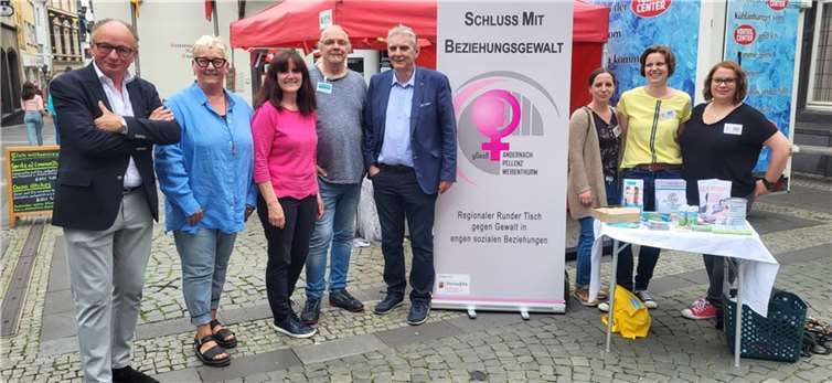 Der Infostand vor dem Historischen Rathaus in Andernach. Quelle: Stadt Andernach