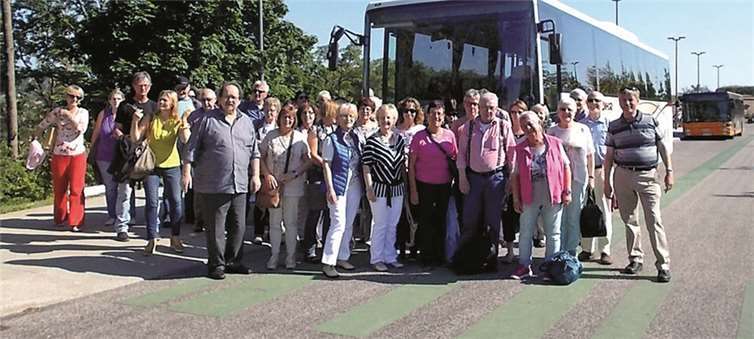 Der Jahresausflug vom „Freundeskreis der röhrig-forum Kulturbühne“ führte zur „Oldie Night“ auf der Koblenzer Festung. Laura Bleser