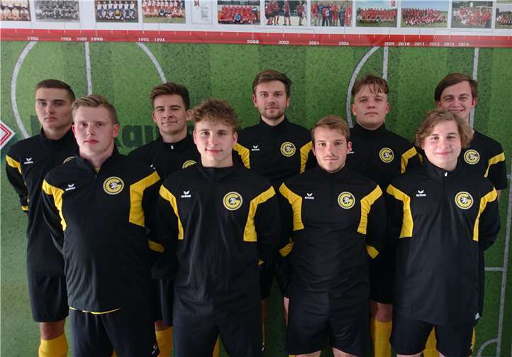 Der Jahrgang 2000 der GSG gehört nun zum Herrenbereich. Von links nach rechts: Felix Pfeffer, Erik Bräutigam, Ben Bickmeier, Alexis Gäb, Gregor Kirchner, Pedro Loureiro, Tim Frank, Jannis Gäb und Frederic Herbel. Foto: privat