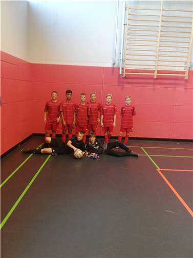 Der Jahrgang 2009 trat in einem Fußball-Hallenturnier in Koblenz an.  Foto: privat