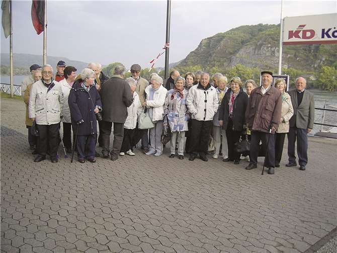 Der Jahrgang 35/36 der Marienschule im Gruppenfoto. Privat