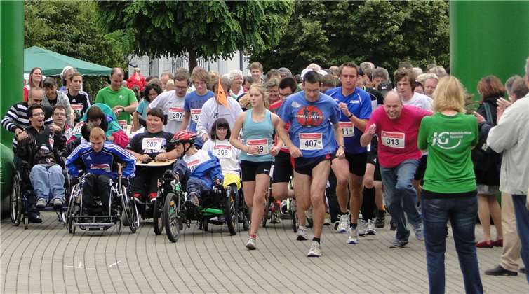 Der Jedermannslauf findet im Rahmen des Sommerfestes im Heinrich-Haus statt, bei dem jede Menge Aktionen, Mitmach- und Bastelstände für die ganze Familie locken.Copyright: Heinrich-Haus