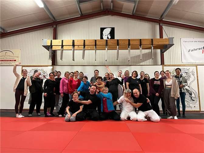 Der Judo und Ju-Jutsu Club Mendig bot zum Weltfrauentag einen Workshop zum Thema Selbstverteidigung an. Fotos: privat