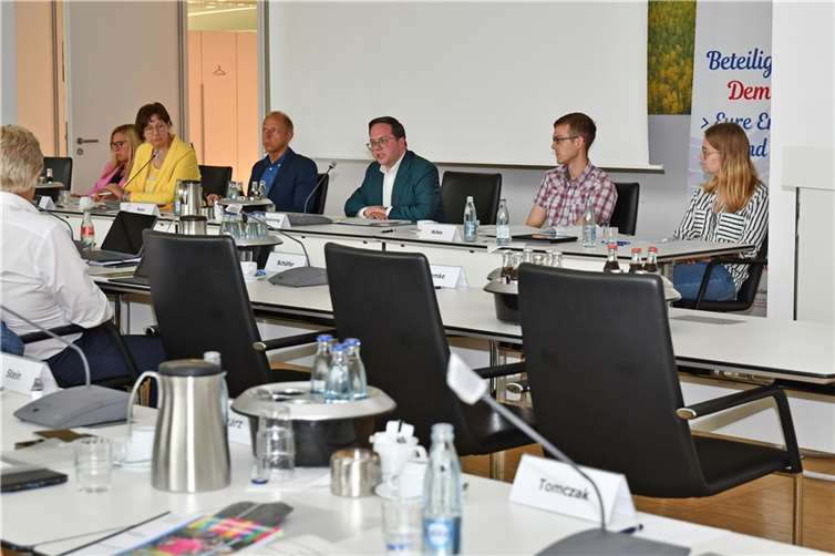 Der Jugendhilfeausschuss stimmte dem neuen Kindertagesstätten-Bedarfsplan in seiner jüngsten Sitzung einstimmig zu.  Foto: Kreisverwaltung/Wiebke Schäfer
