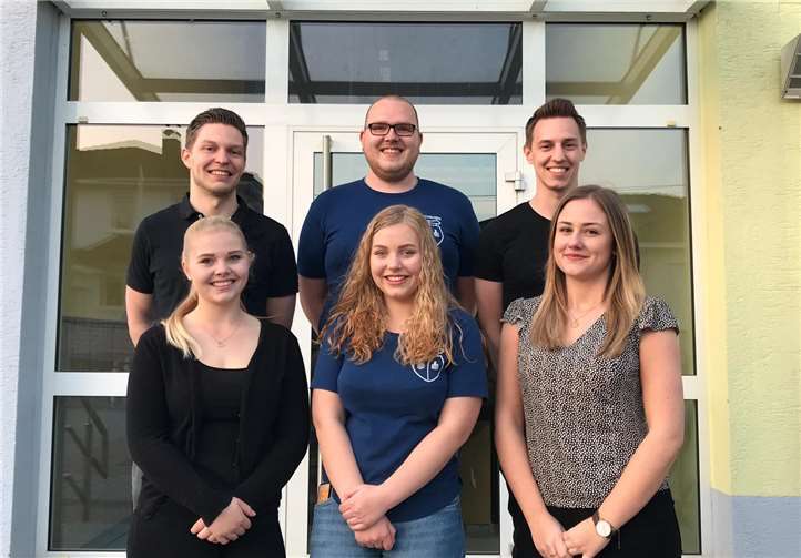 Der Junggesellen- und Dorfverein freut sich mit seinem neuen Königspaar auf die Jubiläumskirmes.Foto: privat