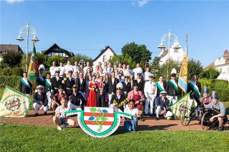 Der Junggesellenverein Bad Hönningen feierte bei sommerlichen Temperaturen eine schöne Kirmes.Fotos: Dietmar Walter Photography