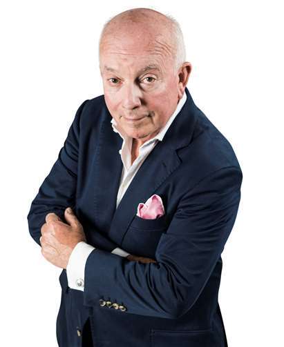 Der Kabarettist Horst Schroth gastiert am 12. Mai in Andernach 2016 in Ahrensburg bei Hamburg. Foto: Oliver Fantitsch