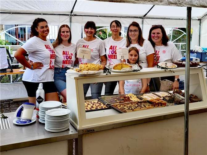 Der Kaffee- und Kuchenverkauf war ein voller Erfolg.  Fotos: privat