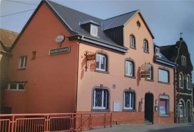Kultgaststätte gehörte zum Dorf, wie der Hochsimmerturm Ðer Kaiserhof in Ettringen schließt für immer seine Türen. Fotos: BS
