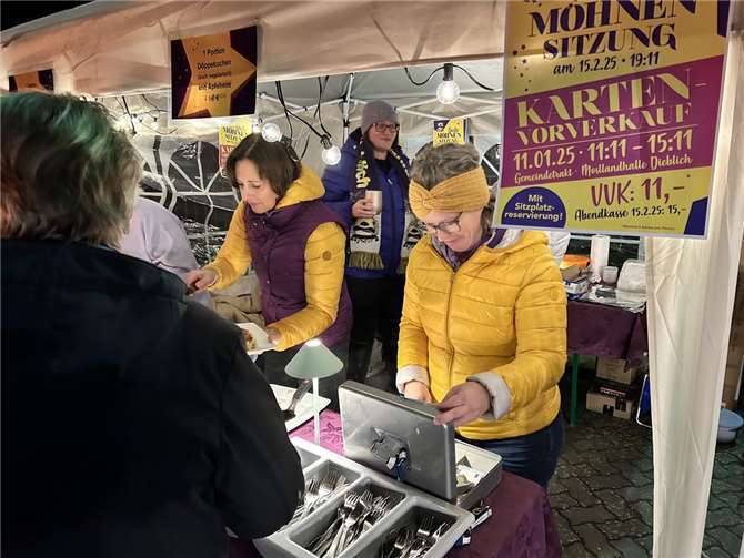 Der Kartenvorverkauf findet statt am Samstag, 11. Januar zwischen 11.11 und 15.11 Uhr im Gemeindetrakt der Mosellandhalle.