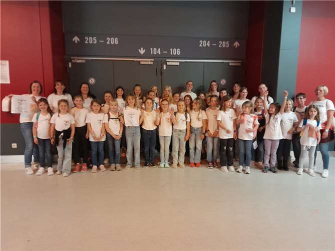 Der Kinder- und Jugendchor Plaidt zelebrierte eine tolle Vorstellung. Foto: Ingeborg Müller-Fetik