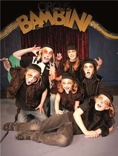 Der Kinder- und Jugendzirkus BAMBINI präsentiert sein neues Programm.privat