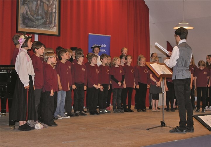 Der Kinder- und Knabenchor der Singschule Koblenz führt ein Kindermusical auf.privat