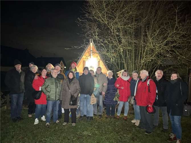Der Kirchenchor Cäcilia Bell besuchte den Weihnachtsmarkt in Ahrweiler.  Foto: privat