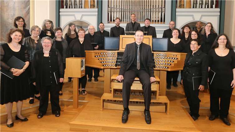 Der Kirchenchor Cäcilia sucht Unterstützung zur Mitgestaltung des Abendlobs.privat