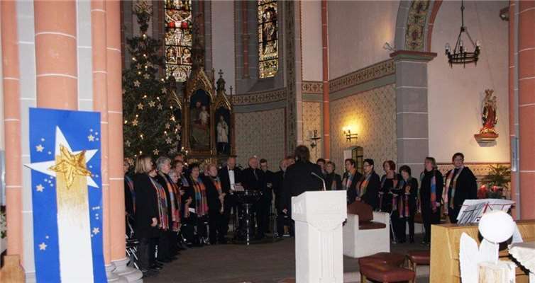 Der Kirchenchor St. Martin bei Eröffnung des Konzertes.privat