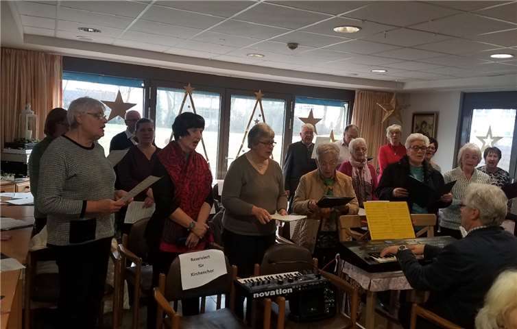 Der Kirchenchor gestaltete die Feier musikalisch. Foto: privat