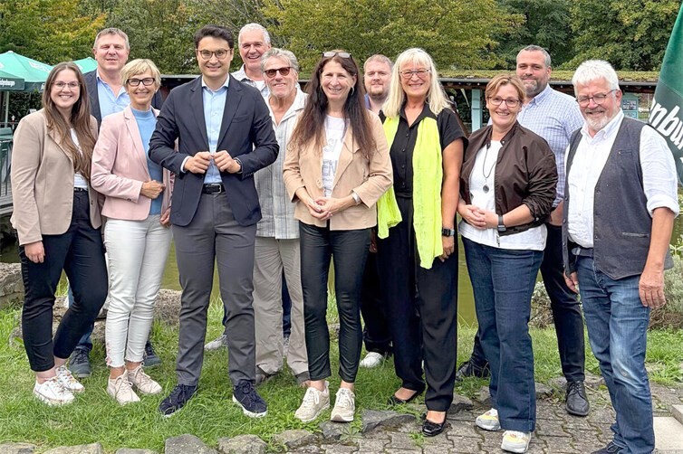 Der Koblenzer CDU-Landtagsabgeordnete Philip Rünz im Austausch mit Vertretern des dbb Bezirksverbands Koblenz über die Zukunft des öffentlichen Dienstes.