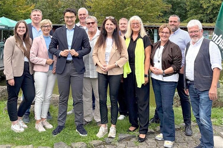 Der Koblenzer CDU-Landtagsabgeordnete Philip Rünz im Austausch mit Vertretern des dbb Bezirksverbands Koblenz über die Zukunft des öffentlichen Dienstes.